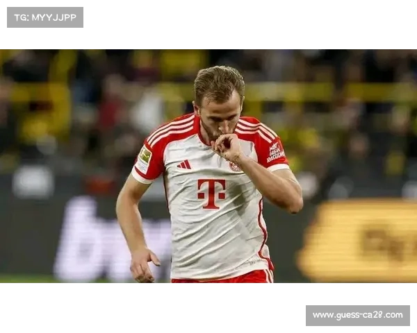 莱万状态低迷数据全无巴萨痛失良机弗里克场边一脸无奈